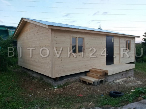 № 10 Дачный домик с двумя спальнями и тамбуром